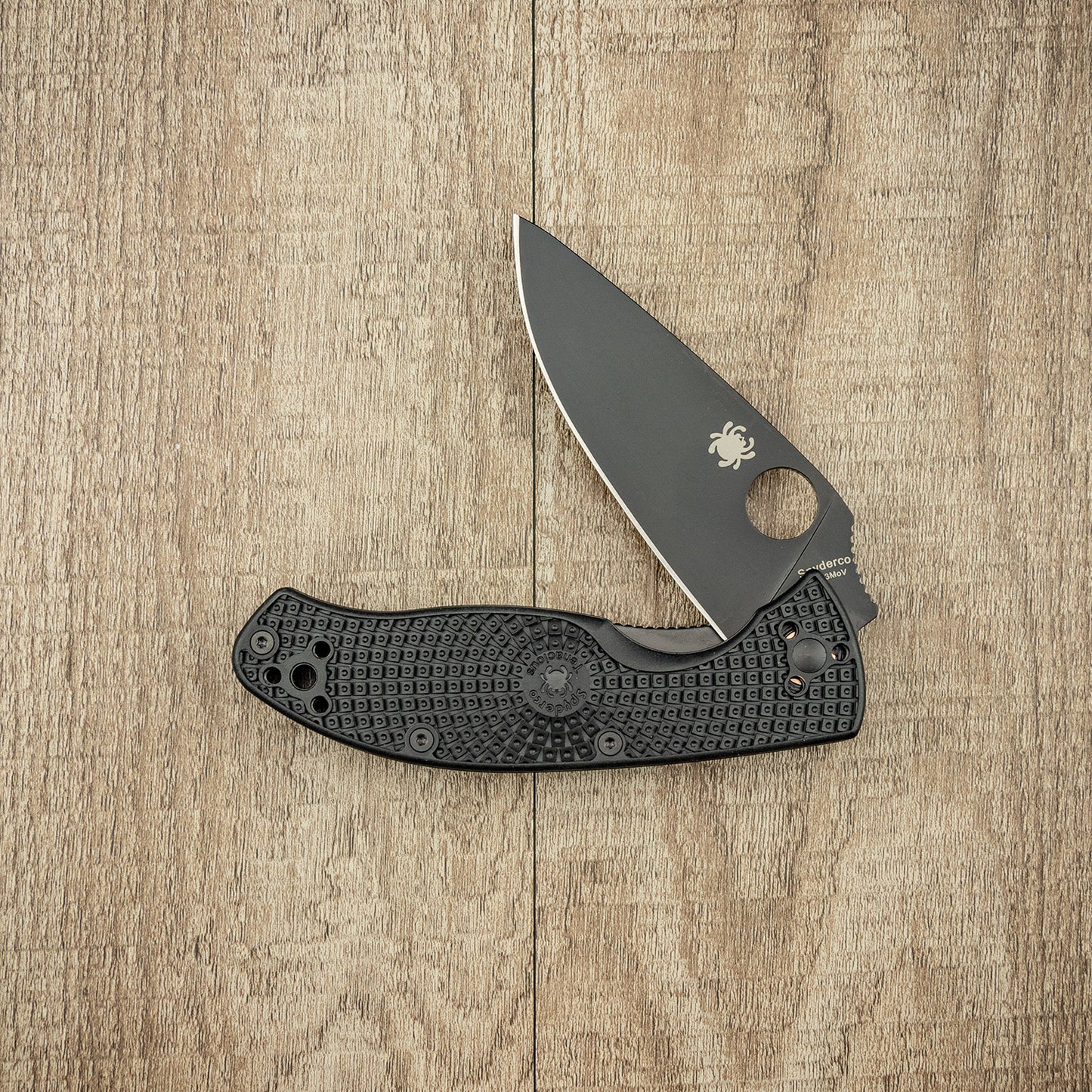 Spyderco Tenacious Lightweight Black Folding Knife